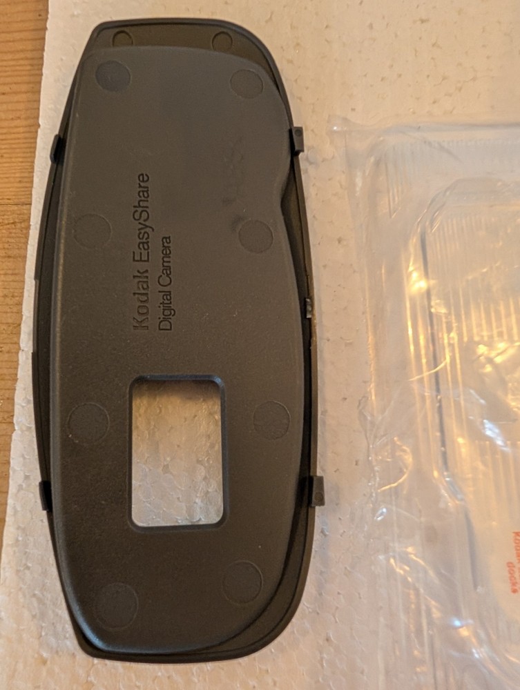 Kodak Easy Share Camera & Dock Stn Spares Repairs Untested