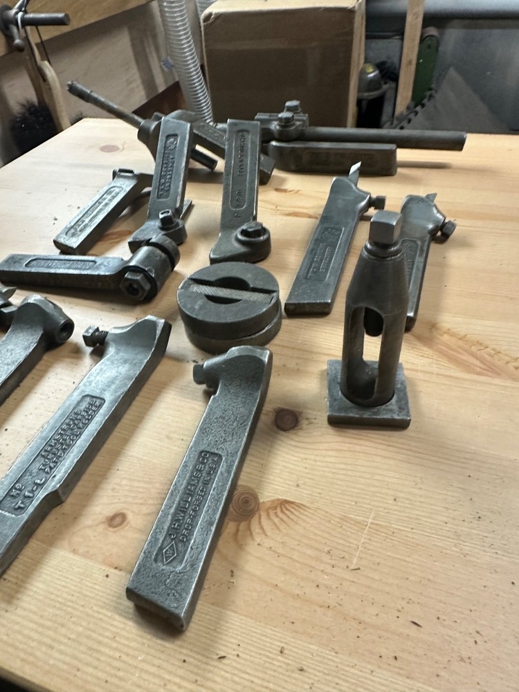 lantern tool post holder 2 borinng bars 3 parting tool holders 7 tool holders