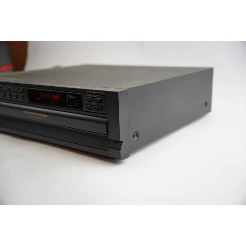 MCS 683-2260C 5 Disc CD Changer Player Black 30 Programmable Memory Good