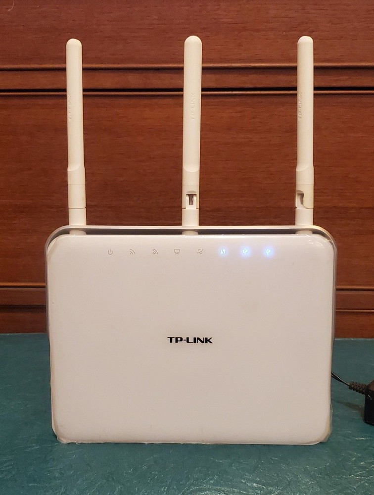 LOT Mixed Network Equipment Routers Modems Switch TP Link Netgear All Power On