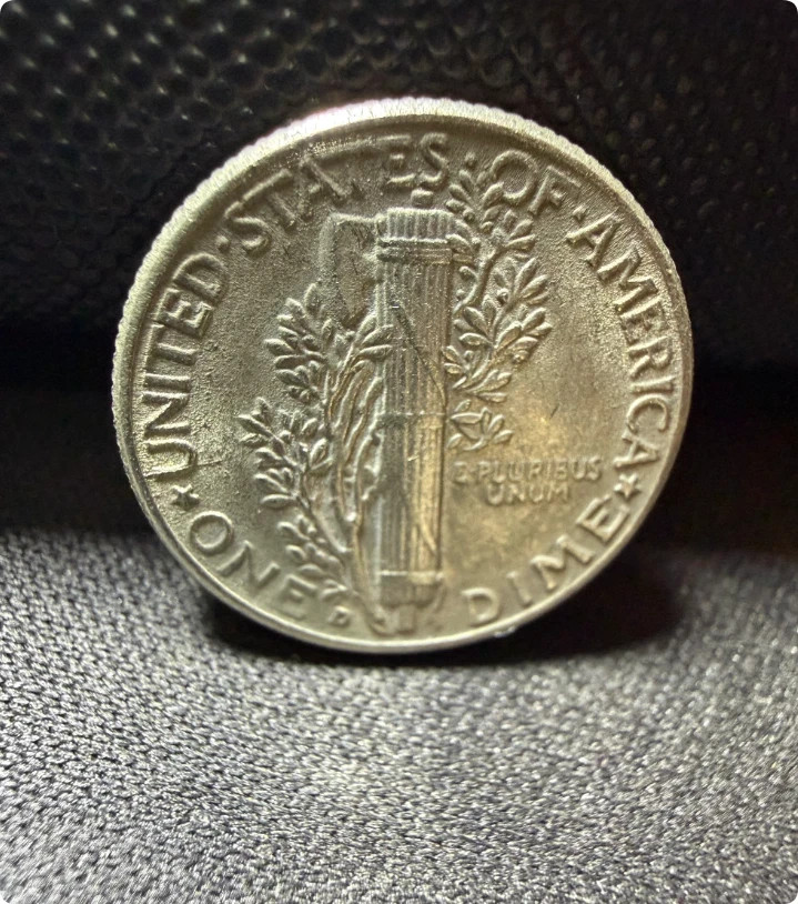 1916 D Mercury Dime Low production in the first year As shown in the figure