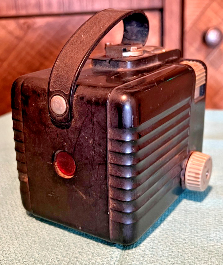 Brownie Hawkeye Camera Flash Model Kodak Untested as Is