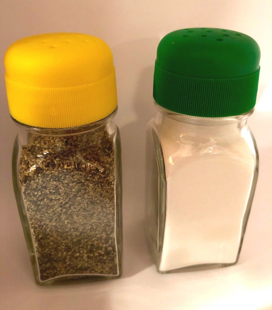 Salt or Pepper Shaker Replacement Plastic Top ( 12 Count )