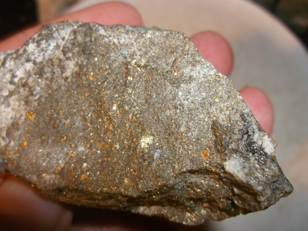 Gold, silver, copper, 100 grams samples ,ore high grade .