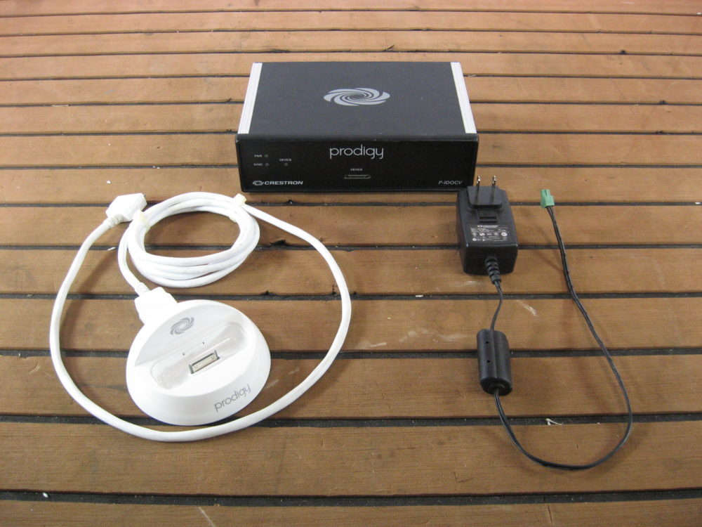 Crestron P-IDOCV w/ Module, Dock, Power Cable, & Cable between Dock & Module