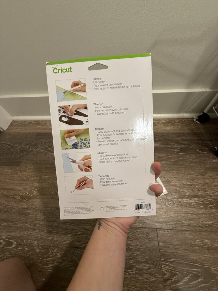 Cricut Basic Tool Set 5/Pack (2006695) And Explore Pen Set