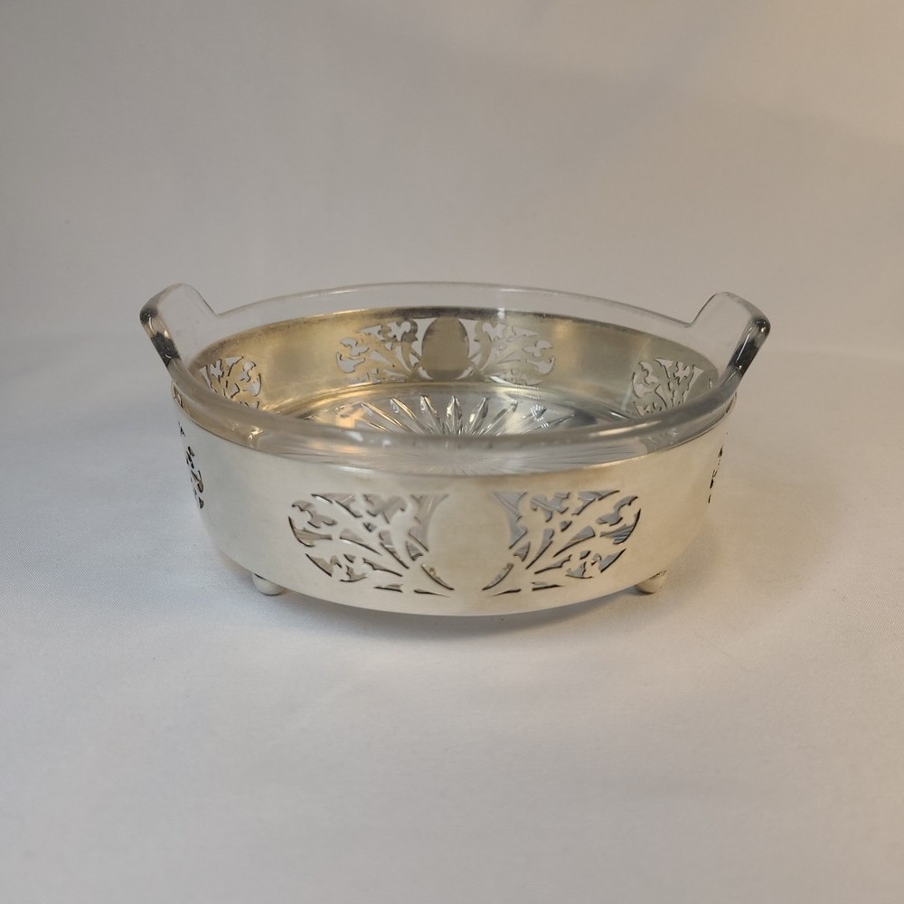 Meriden Silverplate Cut-out Base Holder and Glass Insert Bowl