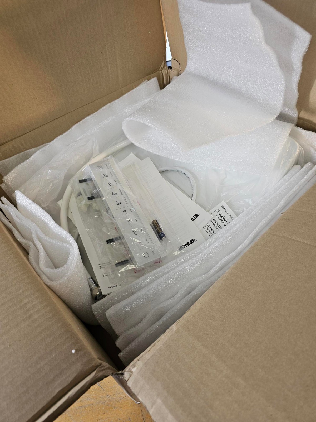 Enlongated Kohler C3-325 28119-0 Bidet Toilet Seat Heated w/ Remote