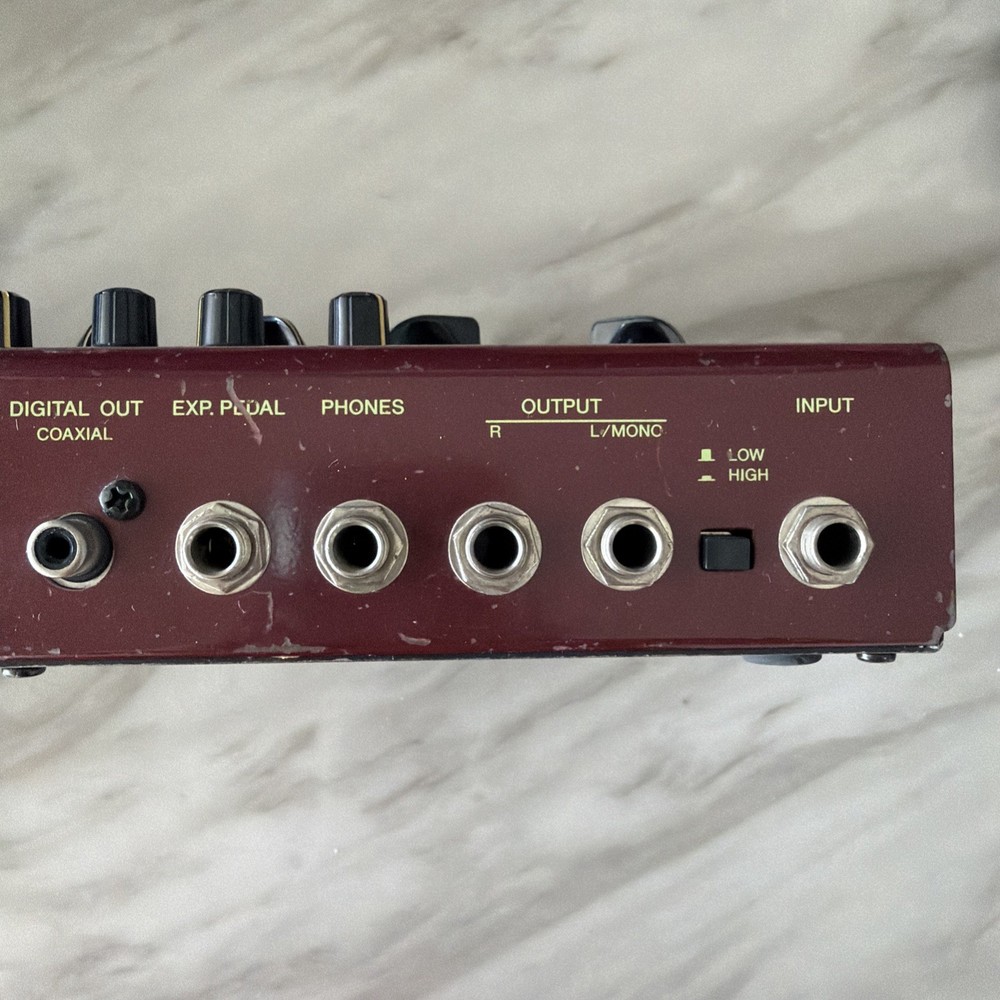 Yamaha DG-STOMP Amp Simulator Modulation Effects Pedal w/ Reverb Delay