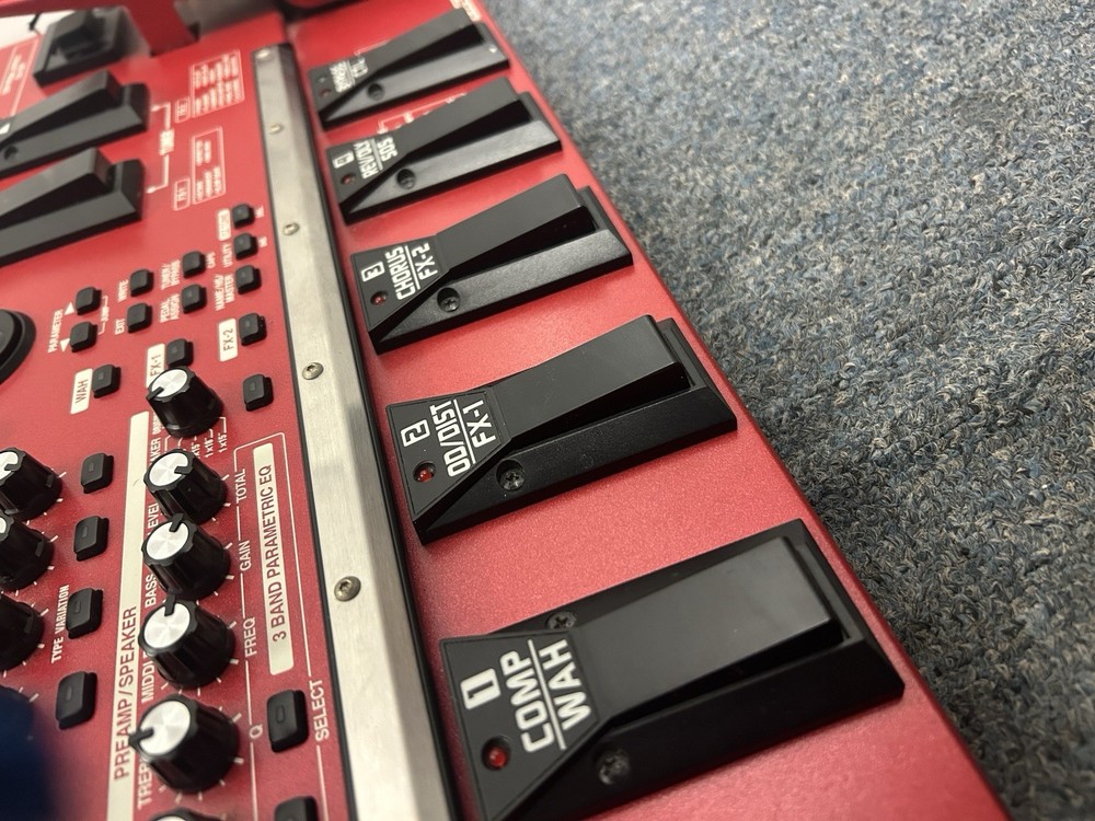 Roland BOSS BASS EFFECTS PROCESSOR GT-6B