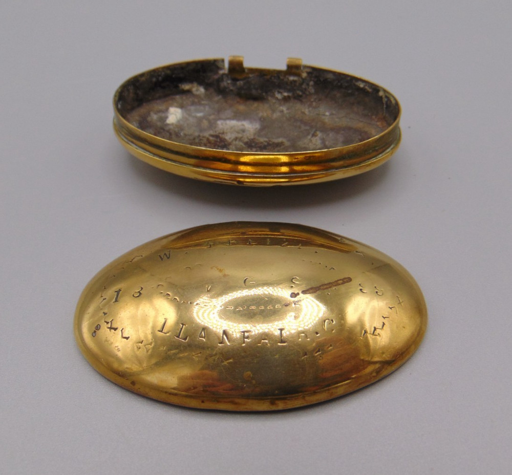 ANTIQUE WELSH MINERS SNUFF BOX - LLANFAIR - DATED 1899