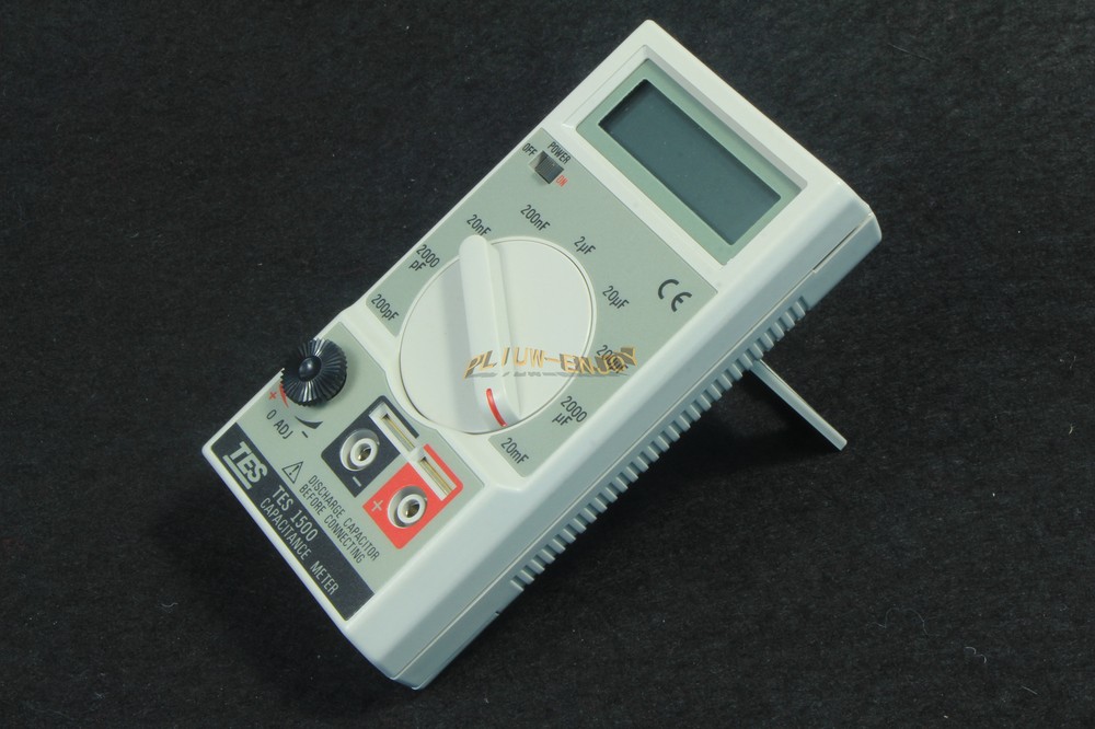 1PCS New TES-1500 Capacitance Tester Meter TES1500