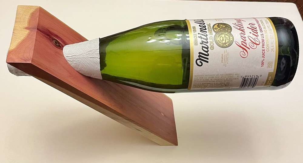 FUN GIFT IDEA WINE BOTTLE HOLDER SERVER SOLID RED CEDAR WOOD BALANCING HANDMADE