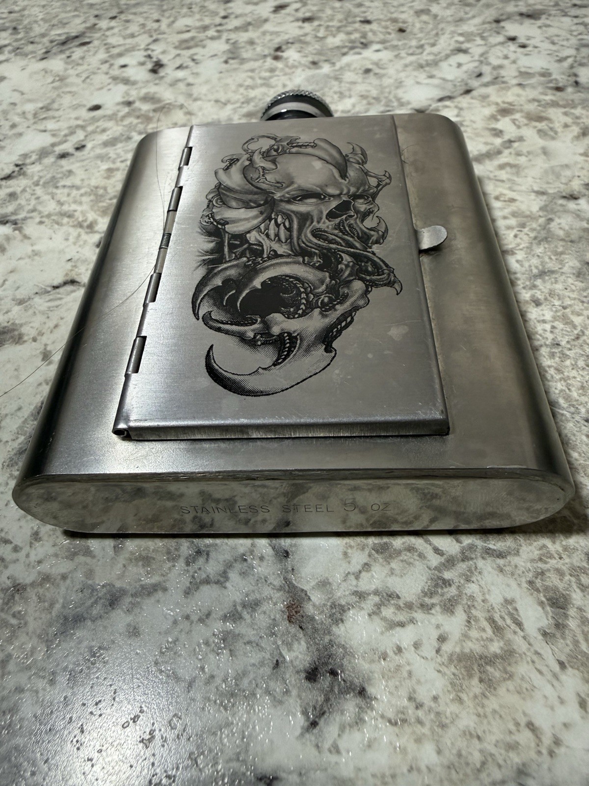 VTG 90s Skull Stainless Steel Flask Leak proof Flask Built-in Cigarette Case EUC