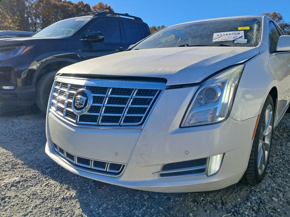 XTS 2013 Glove Box 4866356