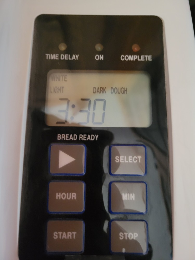 Oster Automatic Bread Maker 2 Lbs Loaf Model 4839 Works Great