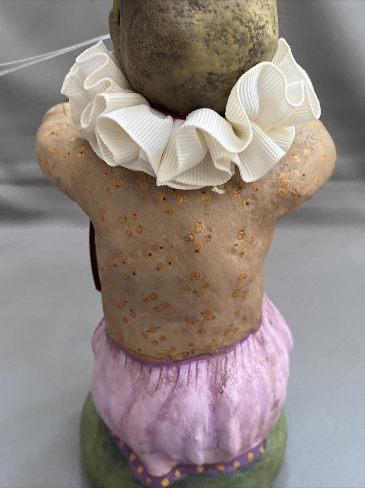 Charles McClenning Easter Spring Gertie Rabbit Decor Polyresin Figurine, 2019