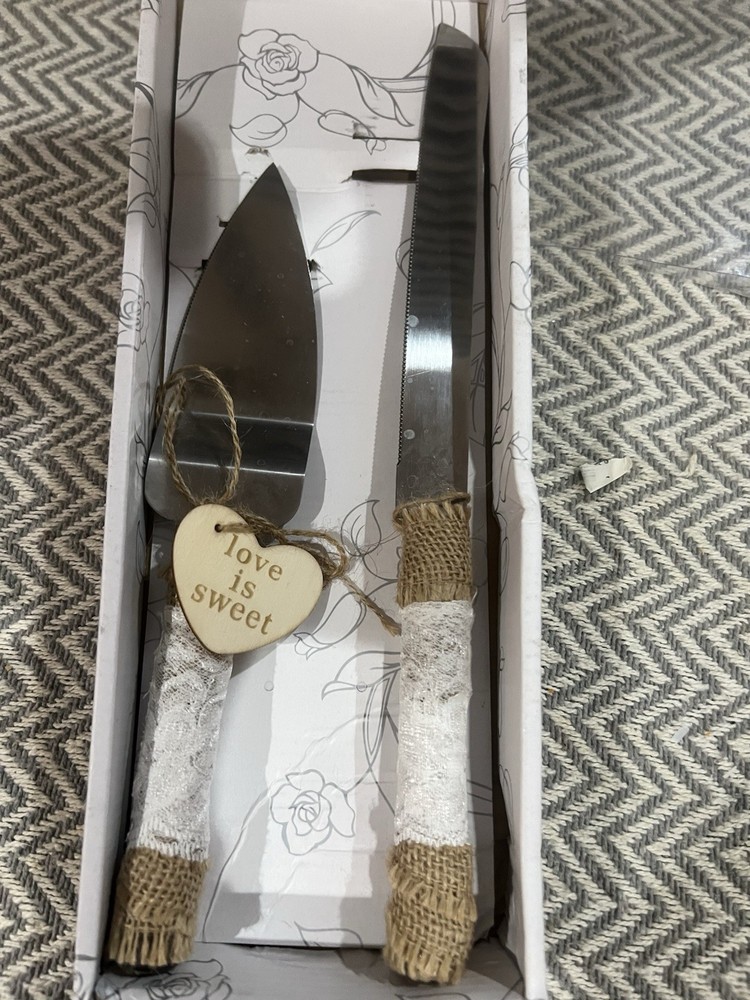 Rustic Styled Wedding Cake Knife And Serving Set Burlap/Lace