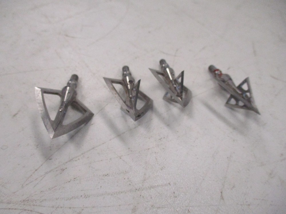 SOLID BROADHEAD ARCHERY 3/4" BLADE 100 GRAIN STANDARD THREAD SET OF (4)