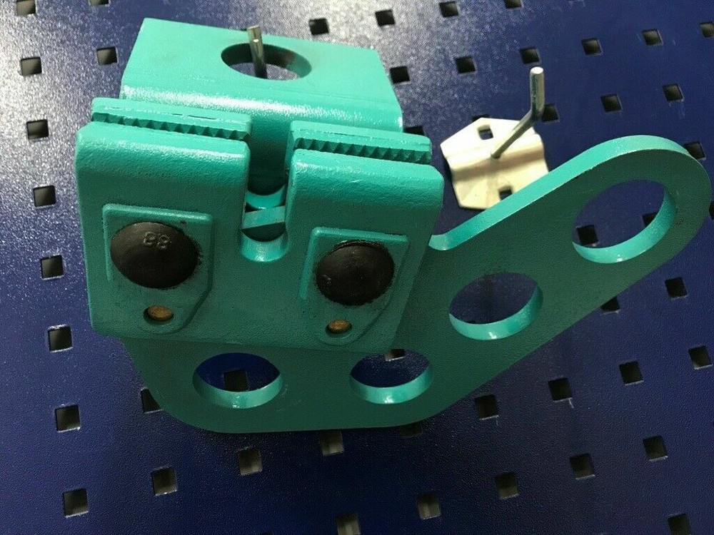 Mo-Clamp style 4058 MAC II Multi-Angle Clamp - Auto body frame machine clamp