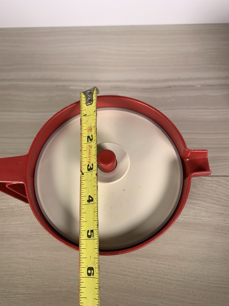 Vintage 1970's Tupperware Red Short Pitcher Push Button Seal #1575-6