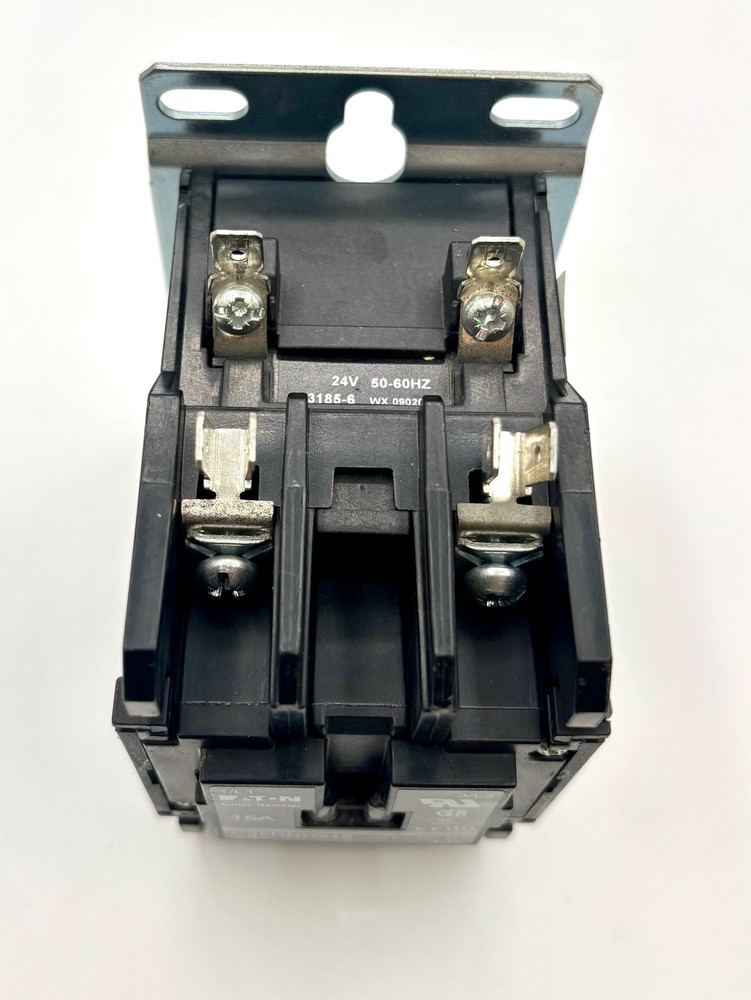 Cutler Hammer / C25DND215 / Contactor 2-Pole 15A