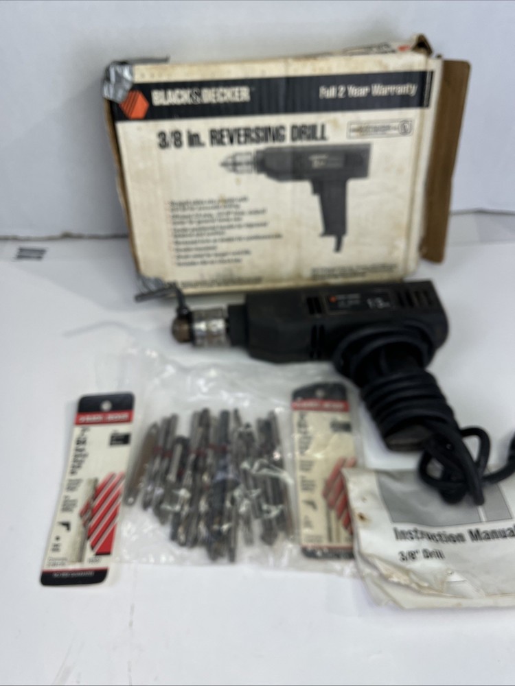 Black & Decker 3/8” Reversible Drill #ADR30 Works Great + Bits OO