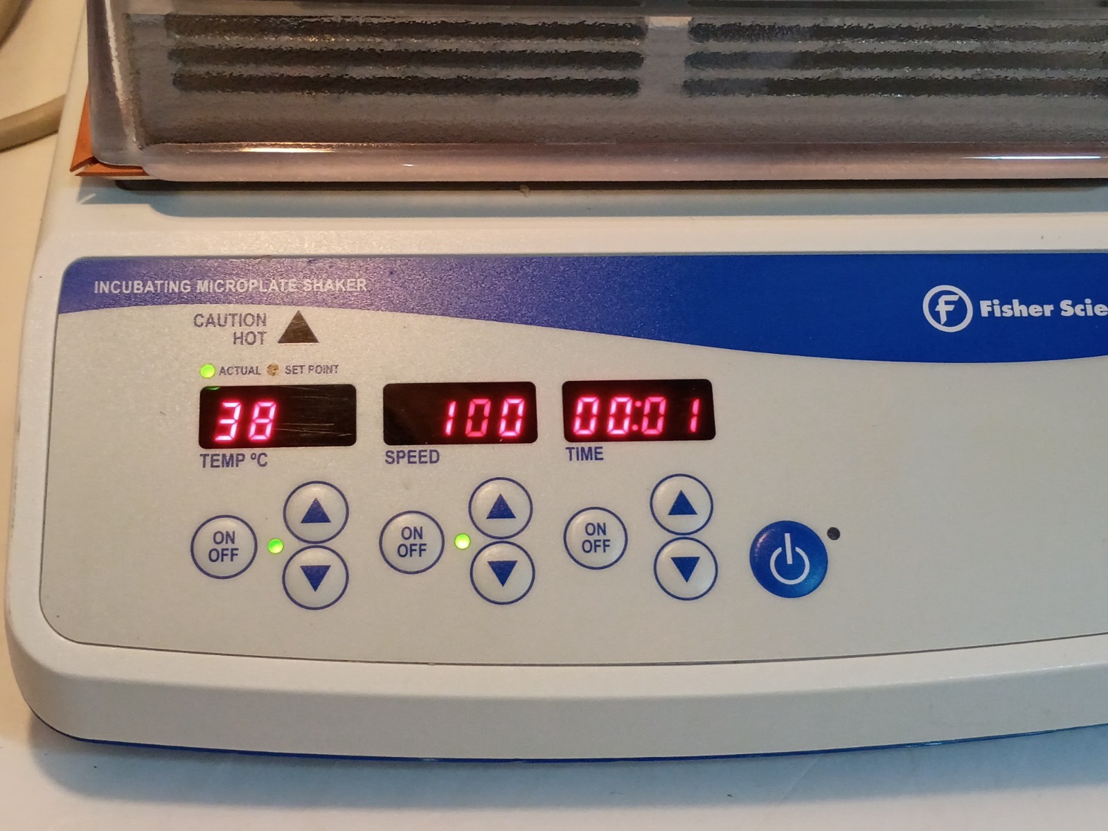 Fisherbrand Incubating Microplate Shaker w/ Cover 02217757 Incubator Mixer