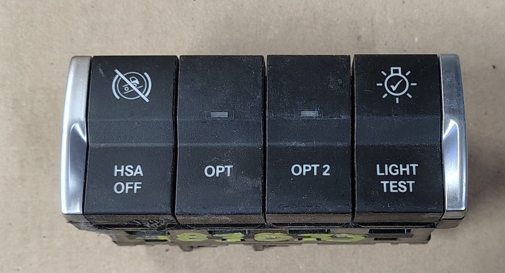 A06-90732-001 MODULE-MODULAR SWITCH FIELD, 4 SWITCH RECEPTACLE, CHROME, P4