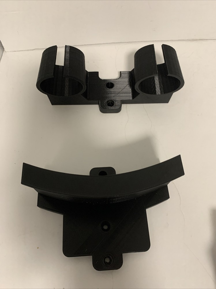Wall mount for Meta Quest 2, Oculus Quest 2. Black