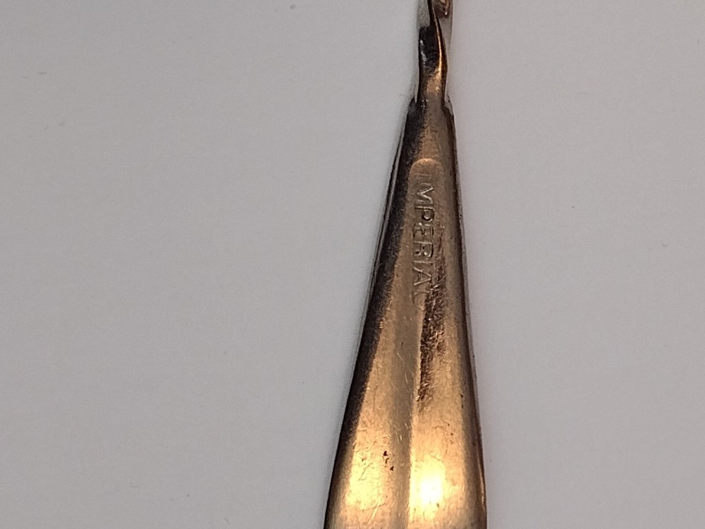 Vintage Imperial Twisted Baby Spoon. .E-4.