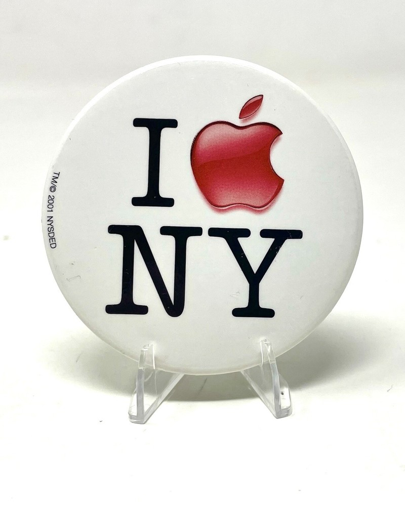 RARE Vintage APPLE / MAC Computer Pins / Buttons, Keychains & Sew On Patch Lot!