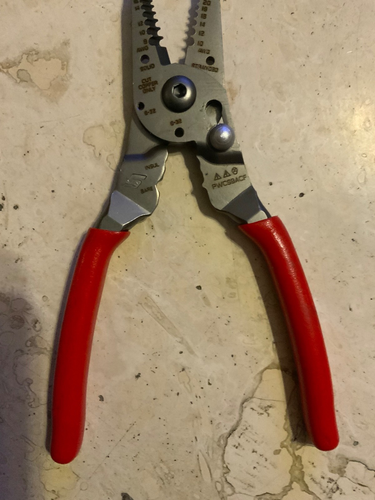 Snap On 9” Wire Stripper/Cutter/Crimper Pliers PWCS9ACF New