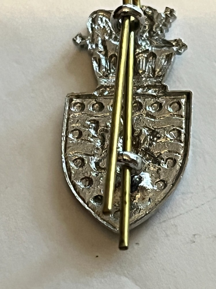 Devon and Cornwall Constabulary Collar Badge with Slider