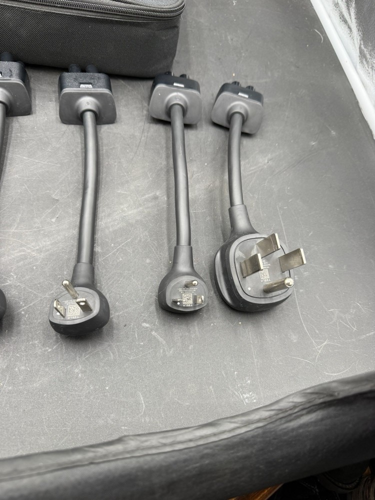 Tesla Power Adapter Kit Excellent Condition