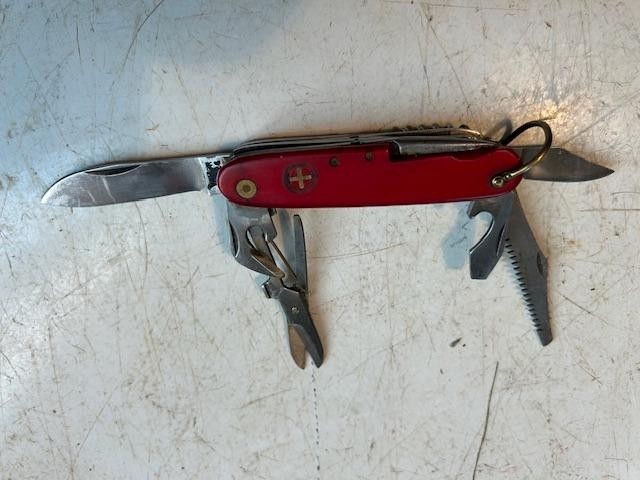 Valor 11926 11 Red Cross Blade Multi Tool