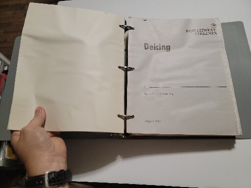 NORTHWEST AIRLINES DC10-30 TRAINING MANUAL