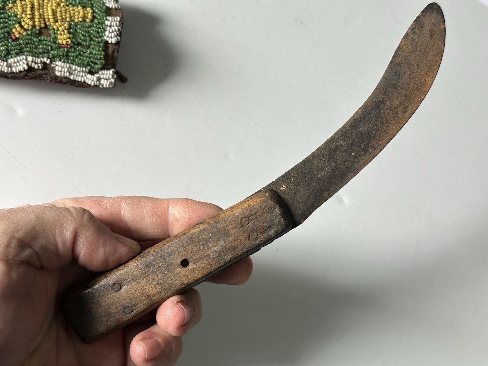 INCREDIBLE SIOUX PLAINS INDIAN HISTORIC BEADED KNIFE SHEATH, HISTORICAL