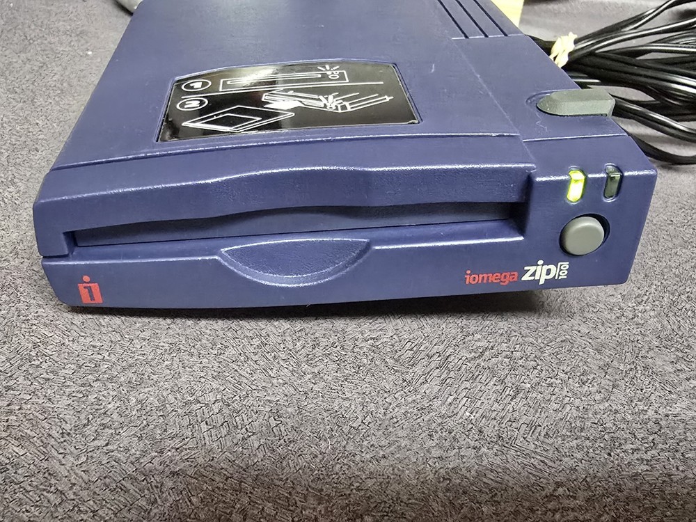 Iomega Zip 100 Z100P2 Drive External With Parallel Cable & AC Adapter