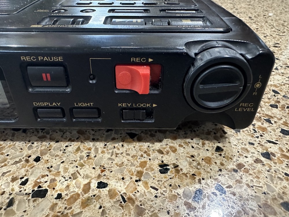 Marantz PMD670 Professional Solid State Recorder - Tested Working - US Seller