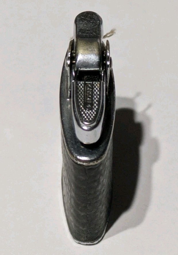 Ronson Standard Automatic Textured Black Leather Lighter