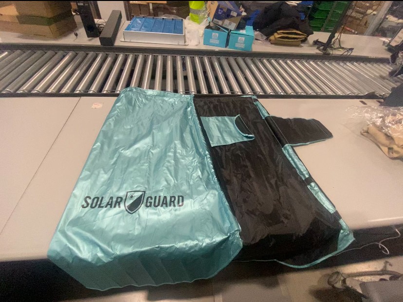 SOLARGUARD WINDSHIELD COVER - TURQUOISE - Scratch & Dent