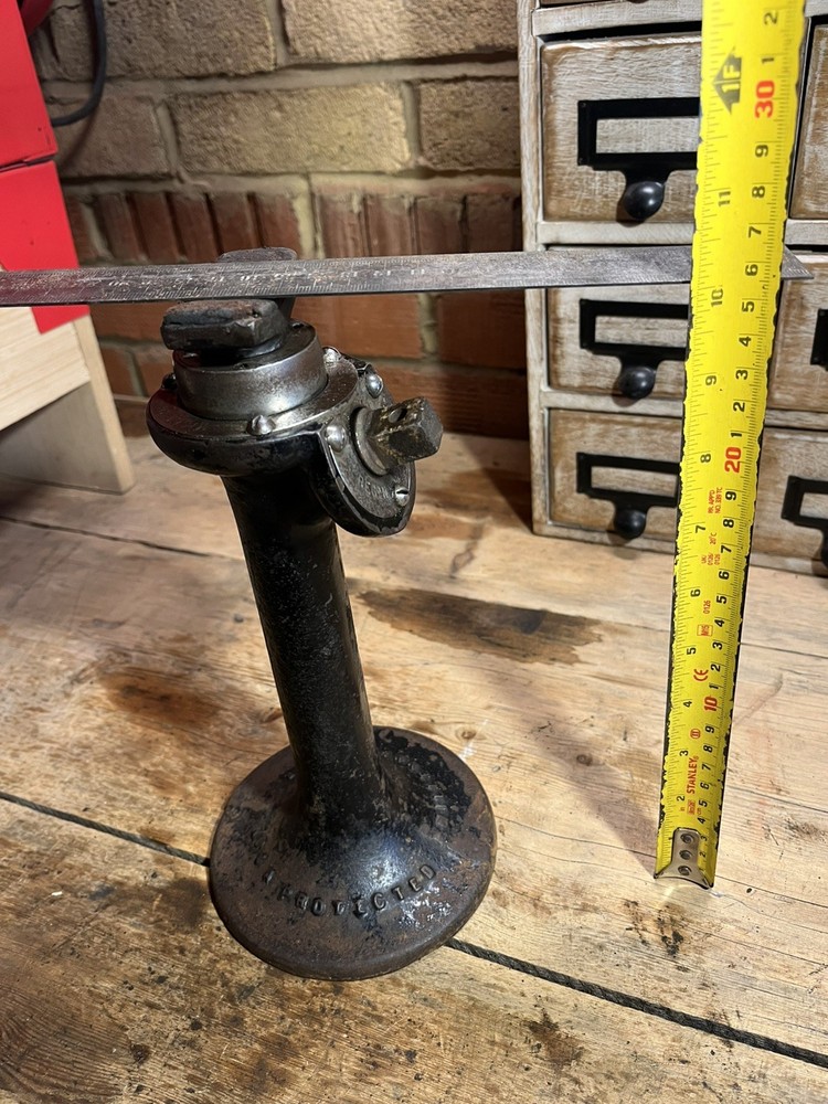 Lake & Elliot millennium Type II Protected jack with Handle