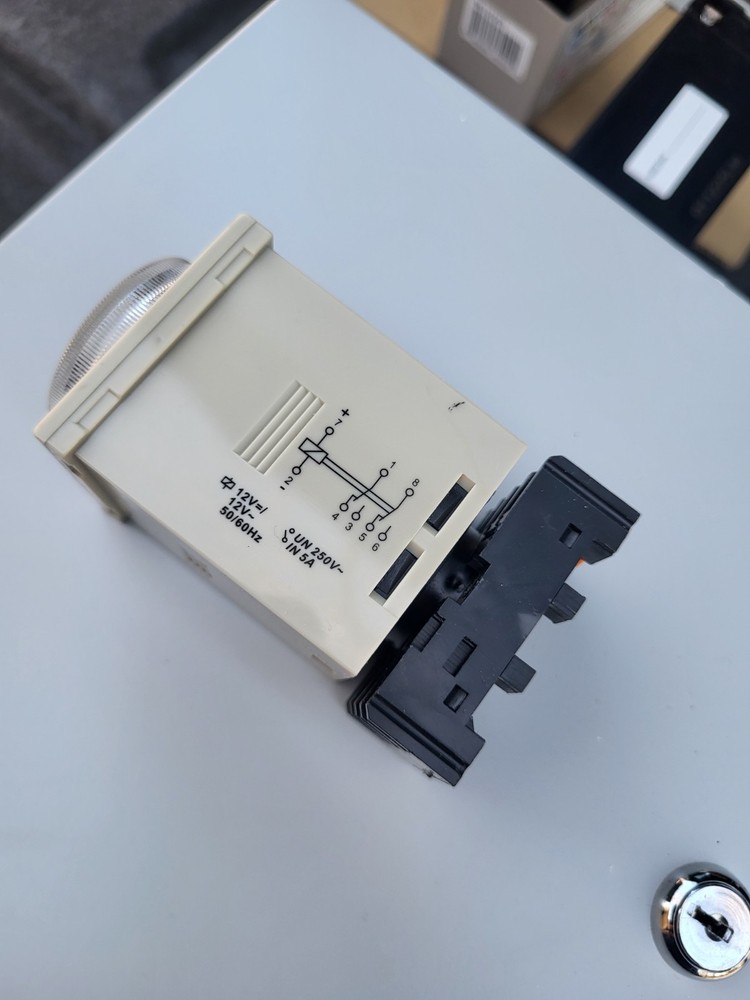 (4x) Four - H3CR-A8 Multi-Function Timer 100-240VAC 100-125VDC 8-Pin With Base