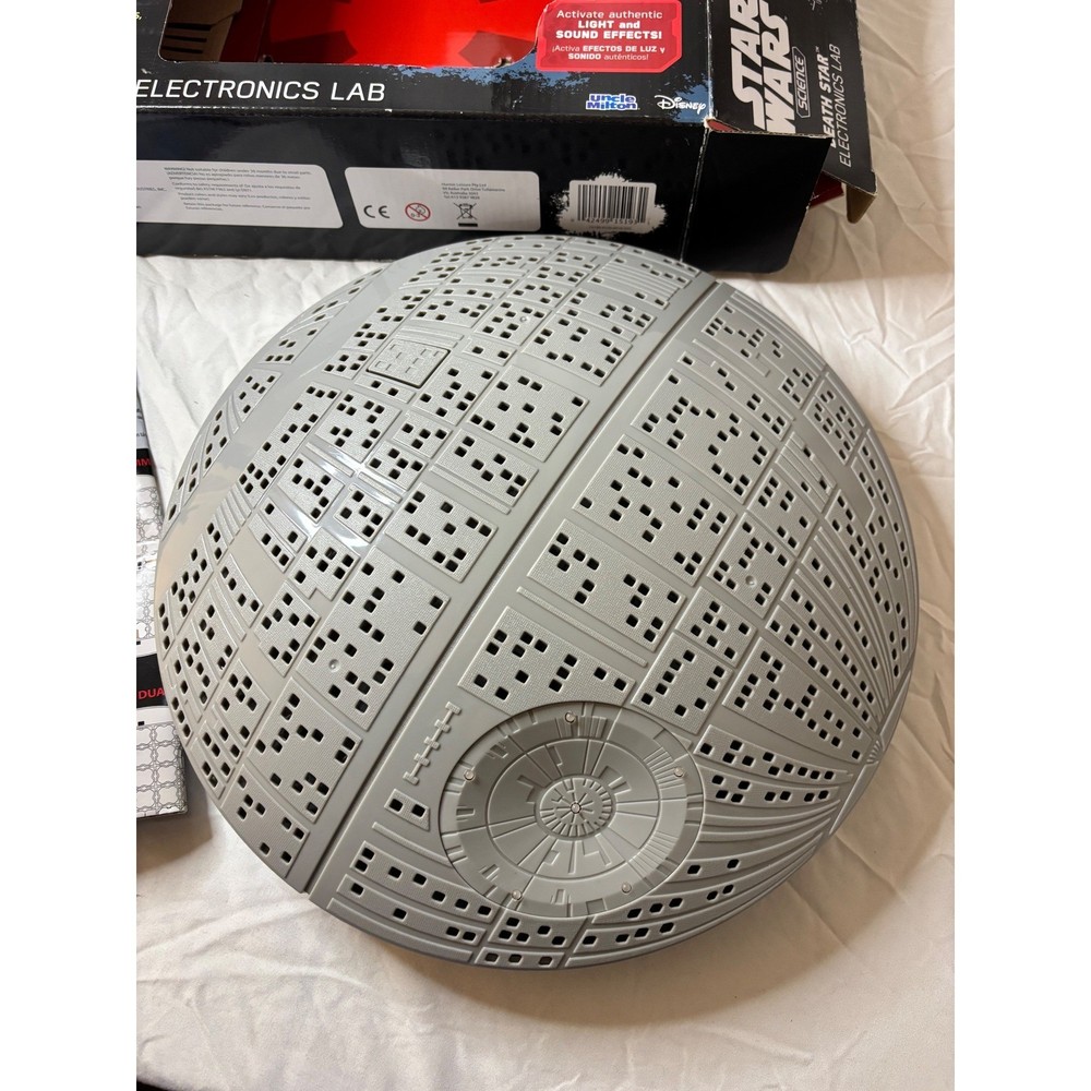Star Wars Science Death Star Electronics Lab Uncle Milton STEM Kit 15193