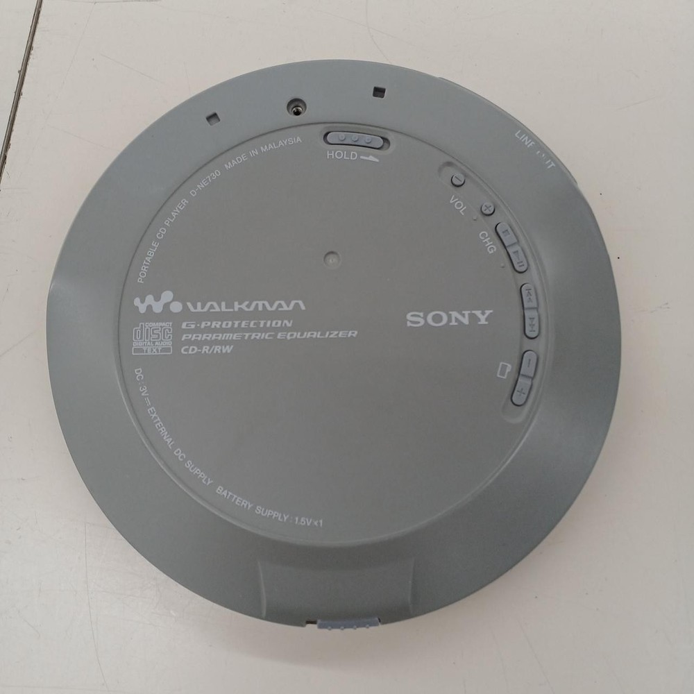 CD WALKMAN Model D NE730 SONY