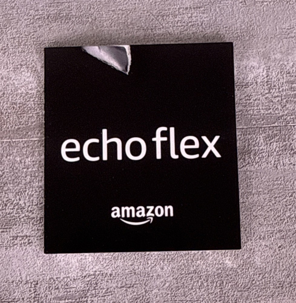 Amazon Echo Flex Plug-in Smart Speaker With Manual And Box Tested & Working