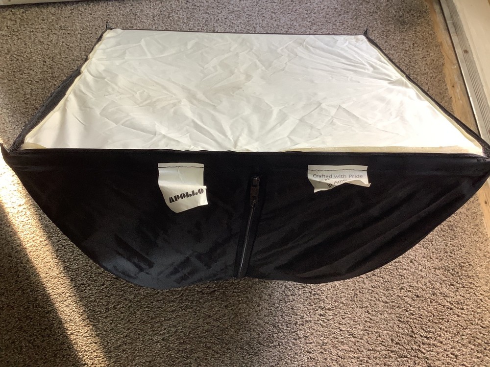WESTCOTT / APOLLO MINI LIGHT MODIFIER / SOFTBOX - 18" X 18"