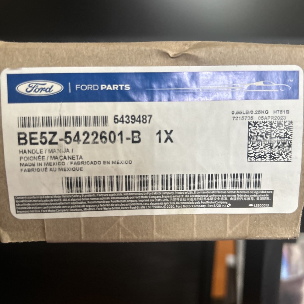 BE5Z-5422601-B  Ford Handle LH
