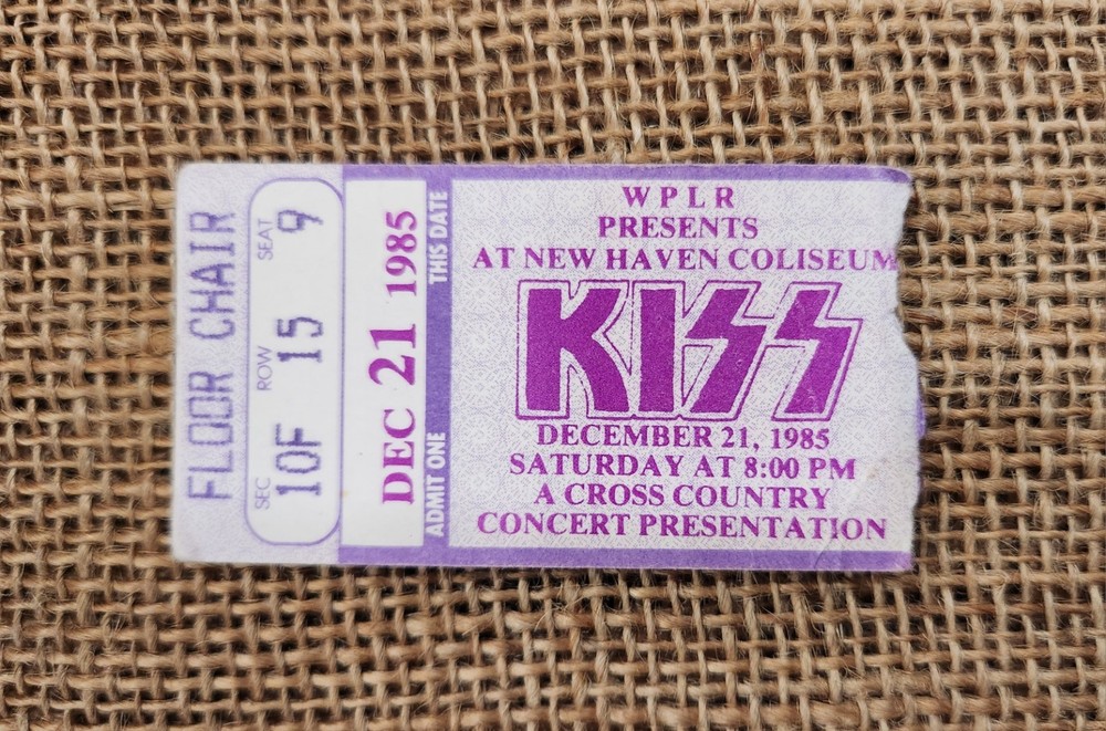 KISS  CONCERT TICKET STUB DECEMBER 21 1985 NEW HAVEN WPLR